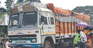 UP govt tightens rule on overloaded vehicles