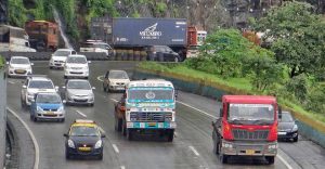 NHAI wants to stop Heavy Vehicles on damaged flyover
