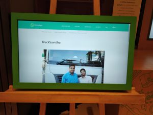 "TruckSuvidha" Story featured on Social Platform "Whatsapp"