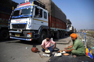 Truck drivers to get healthcare services under Ayushman Bharat