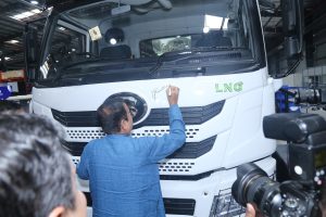 Blue Energy Motors opens India’s first LNG truck plant