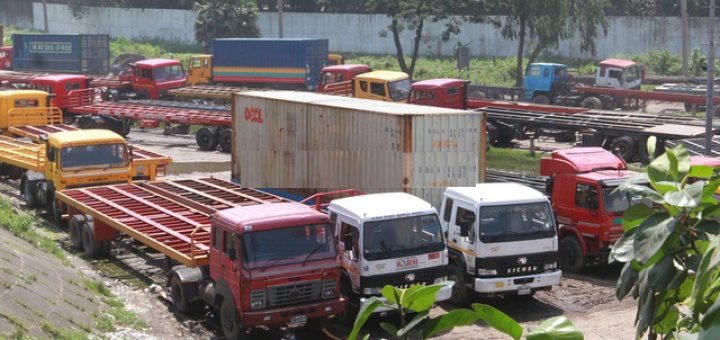 Trailer workers continue strike, disrupt work in Chittagong port