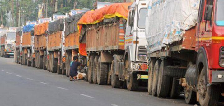  Transporters associated with Vidarbha Local Truck Ekta Manch (VLTEM) have alleged corrupt practices at the city and rural Regional Transport Offices (RTOs).