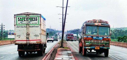Heavy vehicles using right lane may soon be fined 5,000